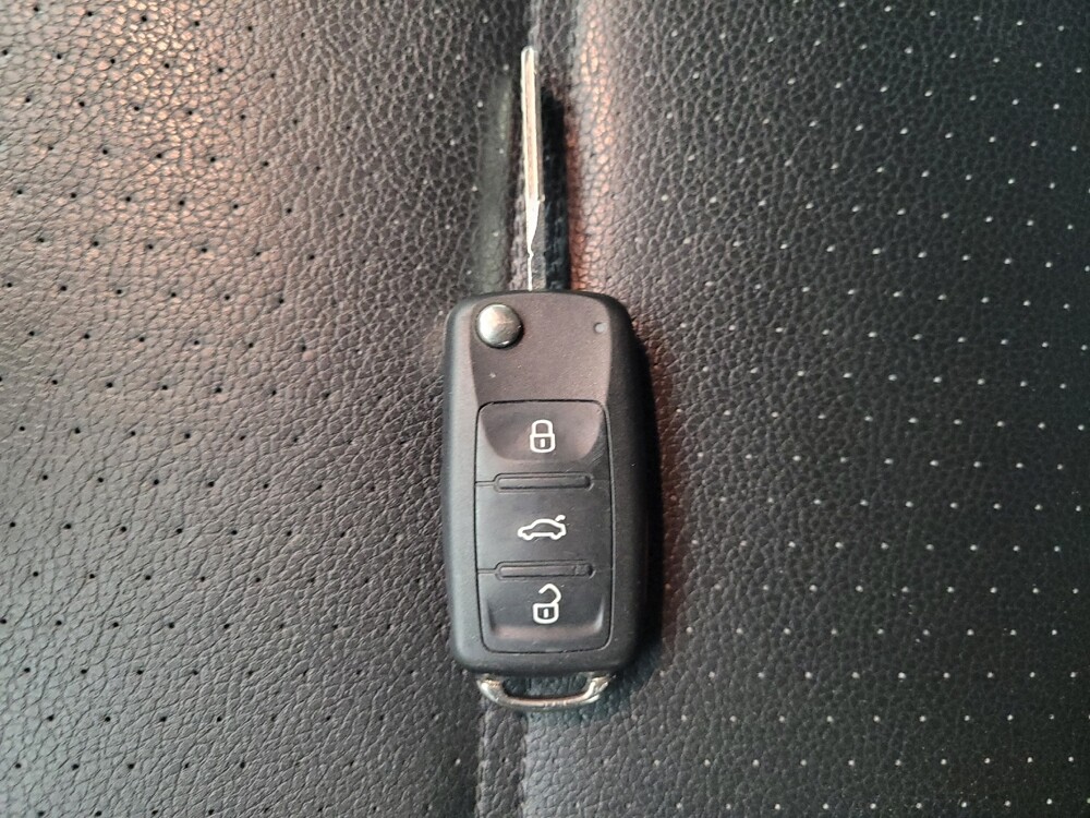 2016 Volkswagen Jetta in Taylor, MI 48180 - 18117895 32