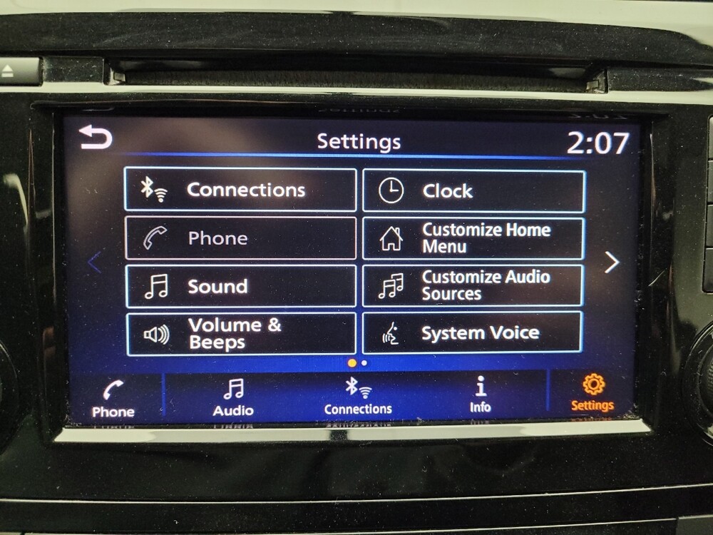 2018 Nissan Rogue in Taylor, MI 48180 - 18117898 25