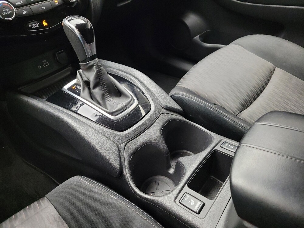 2018 Nissan Rogue in Taylor, MI 48180 - 18117898 26