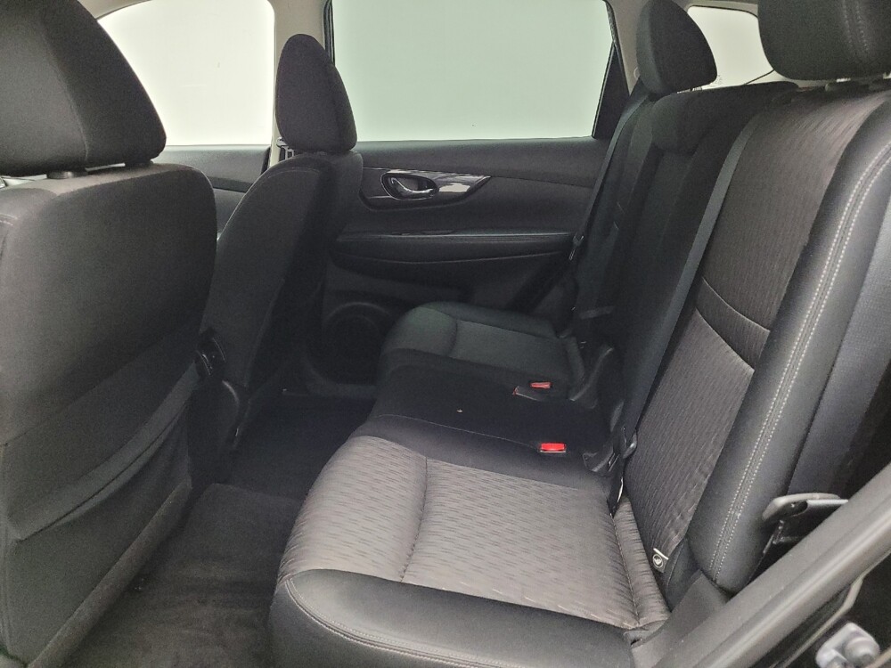 2018 Nissan Rogue in Taylor, MI 48180 - 18117898 18