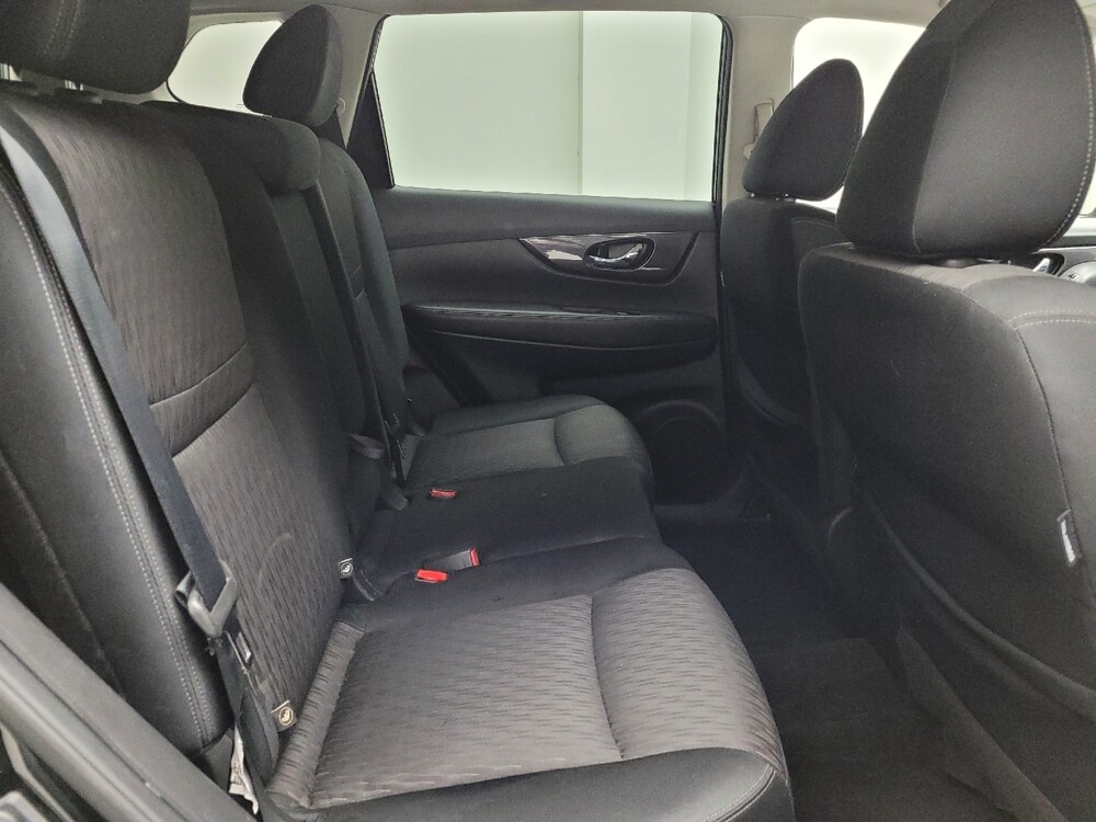 2018 Nissan Rogue in Taylor, MI 48180 - 18117898 19