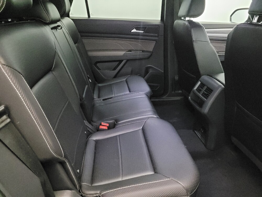 2022 Volkswagen Atlas in New Castle, DE 19720 - 18117901 19