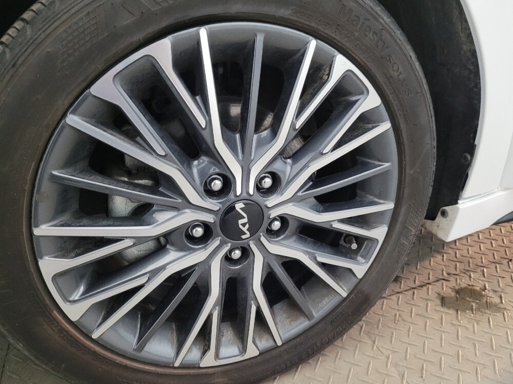 2023 Kia Forte in New Castle, DE 19720 - 18117902 31