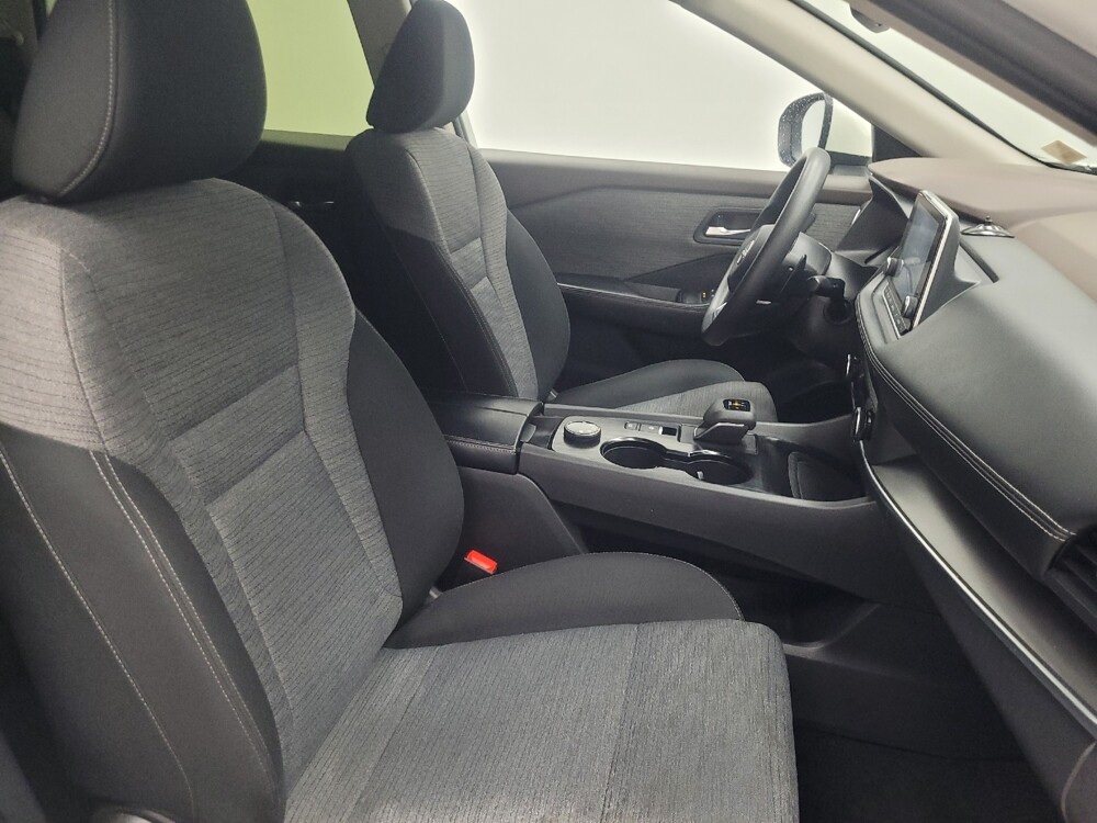 2023 Nissan Rogue in Indianapolis, IN 46222 - 18117904 21