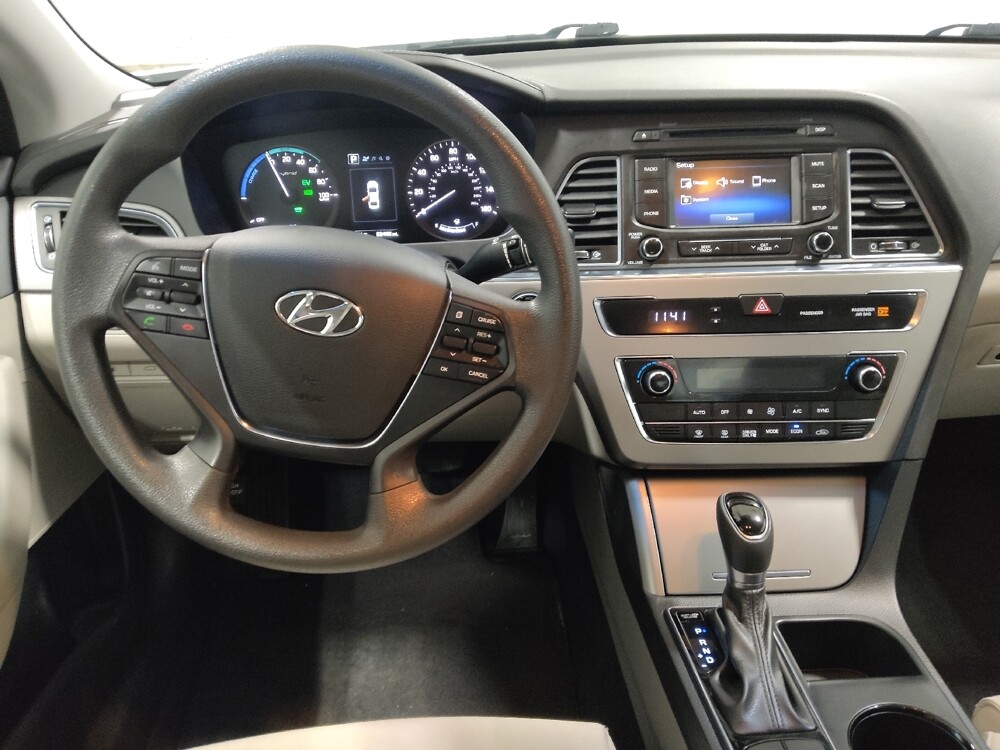 2016 Hyundai Sonata in Columbus, OH 43231 - 18117920 22