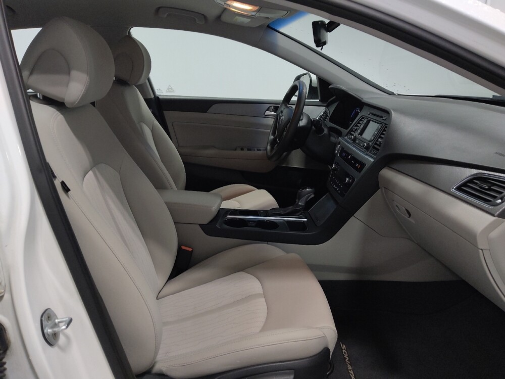 2016 Hyundai Sonata in Columbus, OH 43231 - 18117920 21