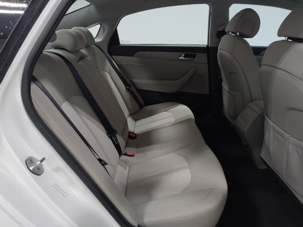 2016 Hyundai Sonata in Columbus, OH 43231 - 18117920 19