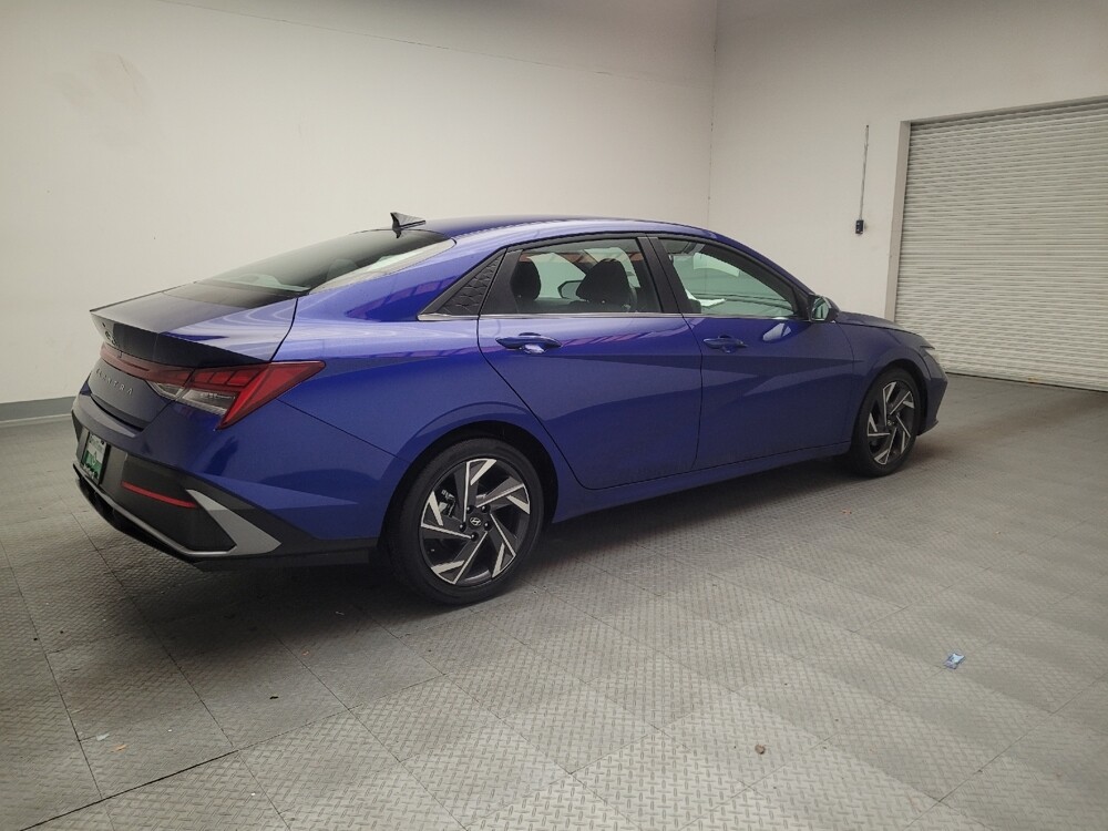 2025 Hyundai Elantra in Downey, CA 90241 - 18117929 10
