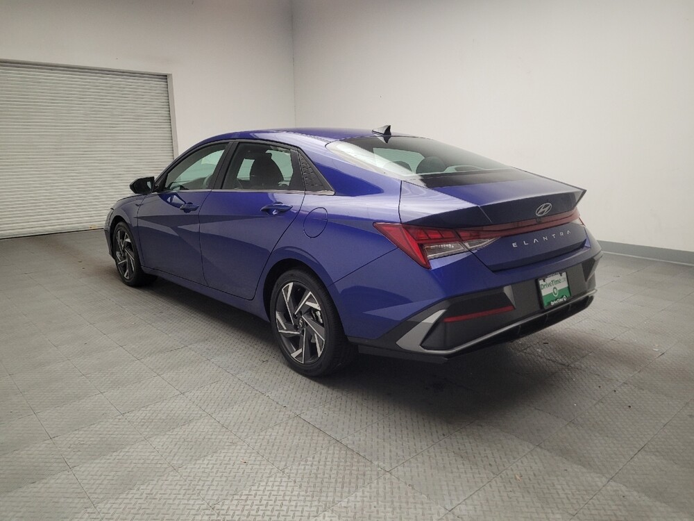 2025 Hyundai Elantra in Downey, CA 90241 - 18117929 5