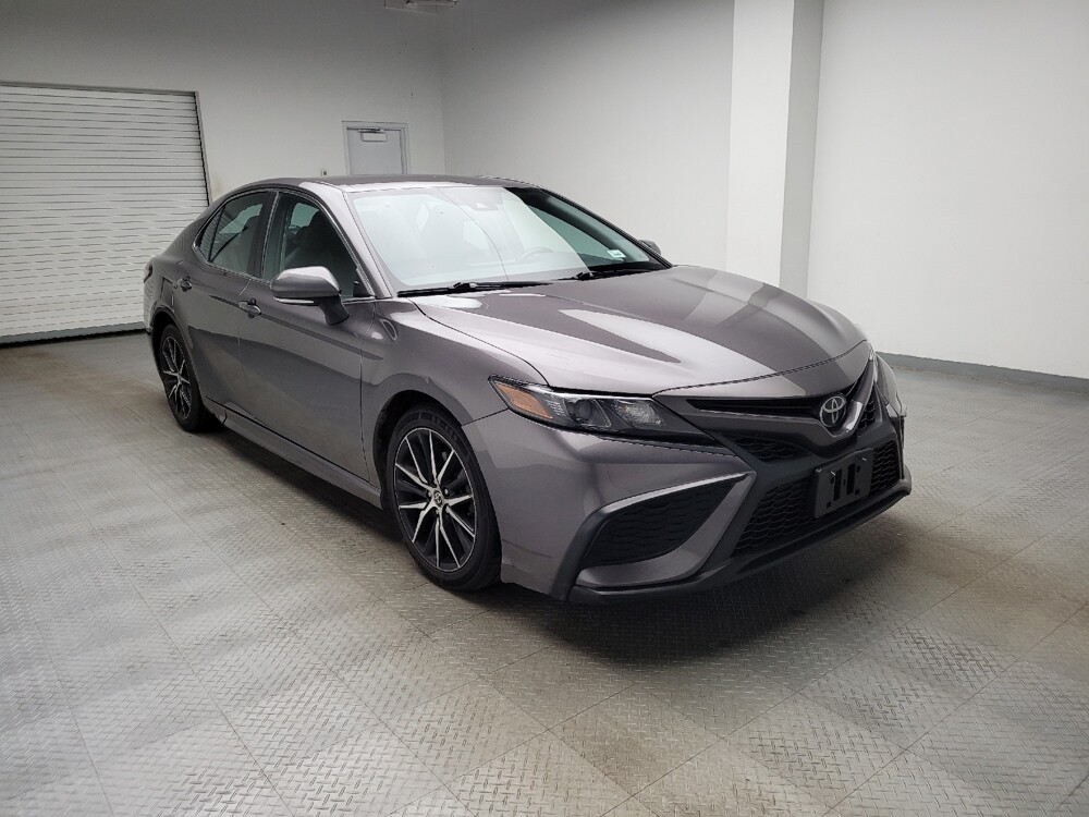 2022 Toyota Camry in Taylor, MI 48180 - 18117936 13