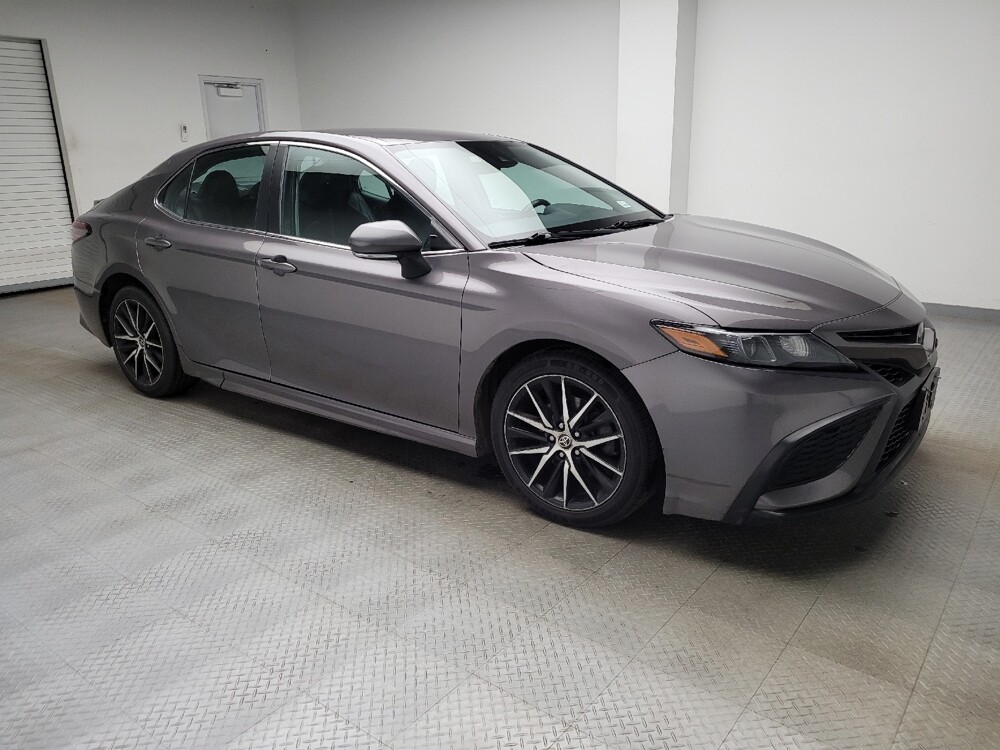 2022 Toyota Camry in Taylor, MI 48180 - 18117936 11