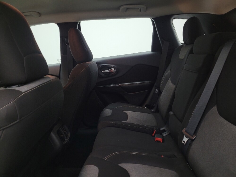 2015 Jeep Cherokee in Lexington, KY 40509 - 18117945 18