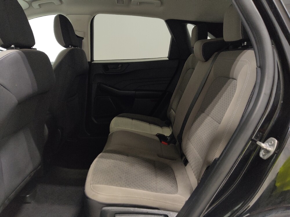 2022 Ford Escape in Columbus, OH 43231 - 18117949 18