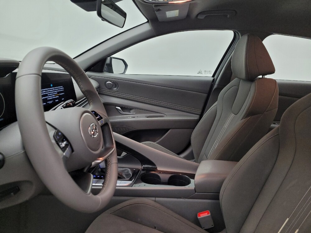2023 Hyundai Elantra in Toledo, OH 43617 - 18117957 17