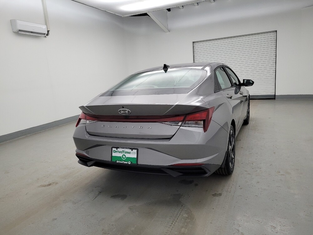 2023 Hyundai Elantra in Toledo, OH 43617 - 18117957 7