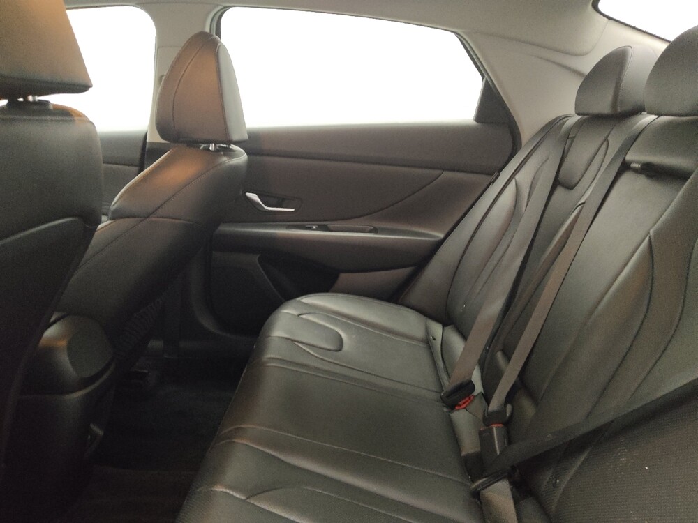 2025 Hyundai Elantra in Arlington, TX 76011 - 18117964 18