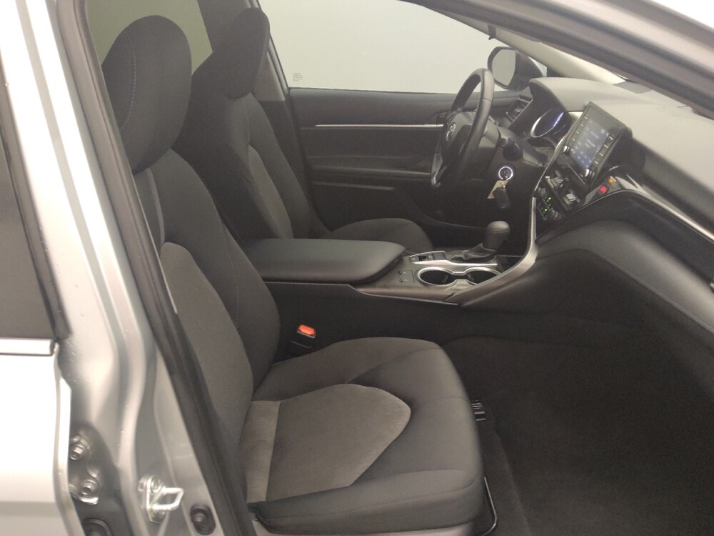 2021 Toyota Camry in Houston, TX 77060 - 18117966 21