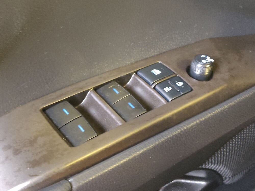 2021 Toyota Camry in Houston, TX 77060 - 18117966 27