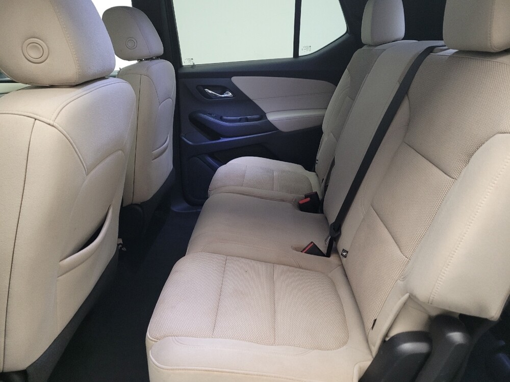 2022 Chevrolet Traverse in Downey, CA 90241 - 18117975 18