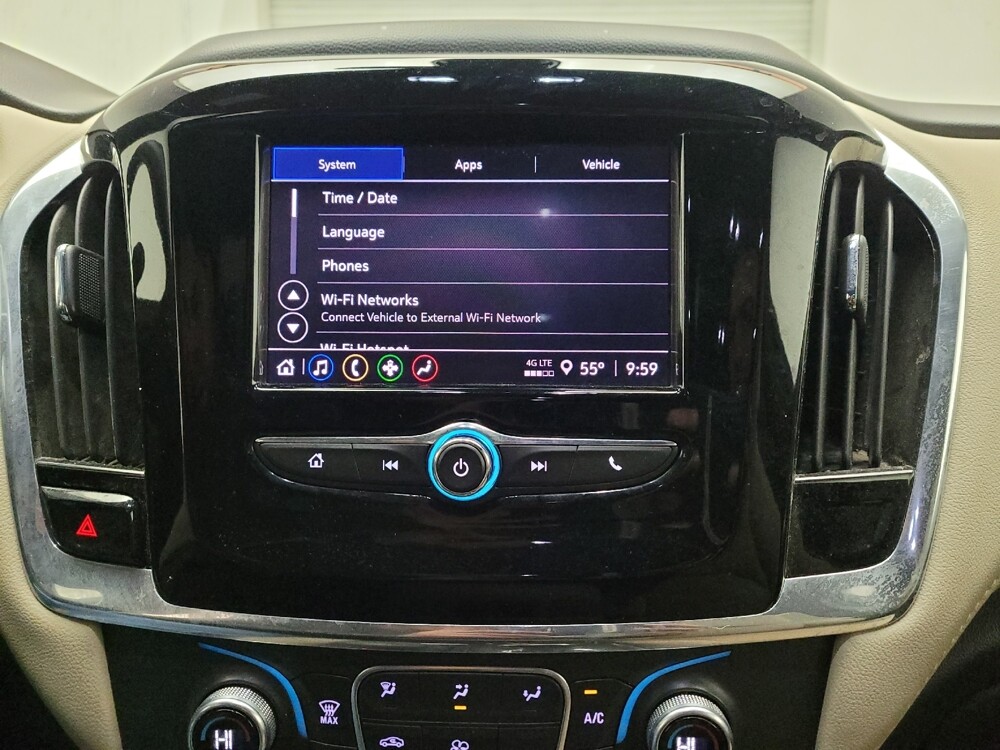 2022 Chevrolet Traverse in Downey, CA 90241 - 18117975 25