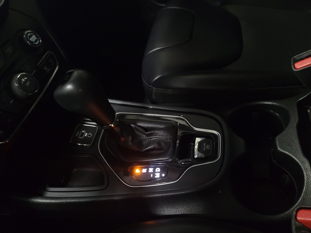 2019 Jeep Cherokee in Woodbridge, VA 22191 - 18117977 26