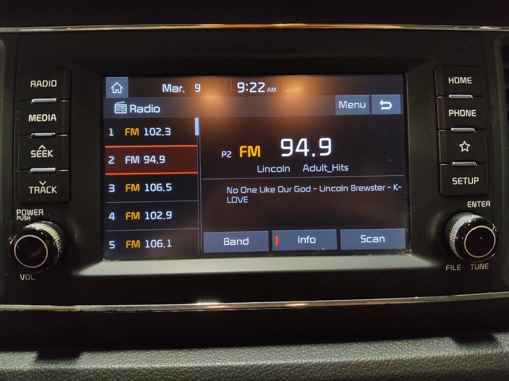 2020 Kia Sedona in Plano, TX 75074 - 18117980 25