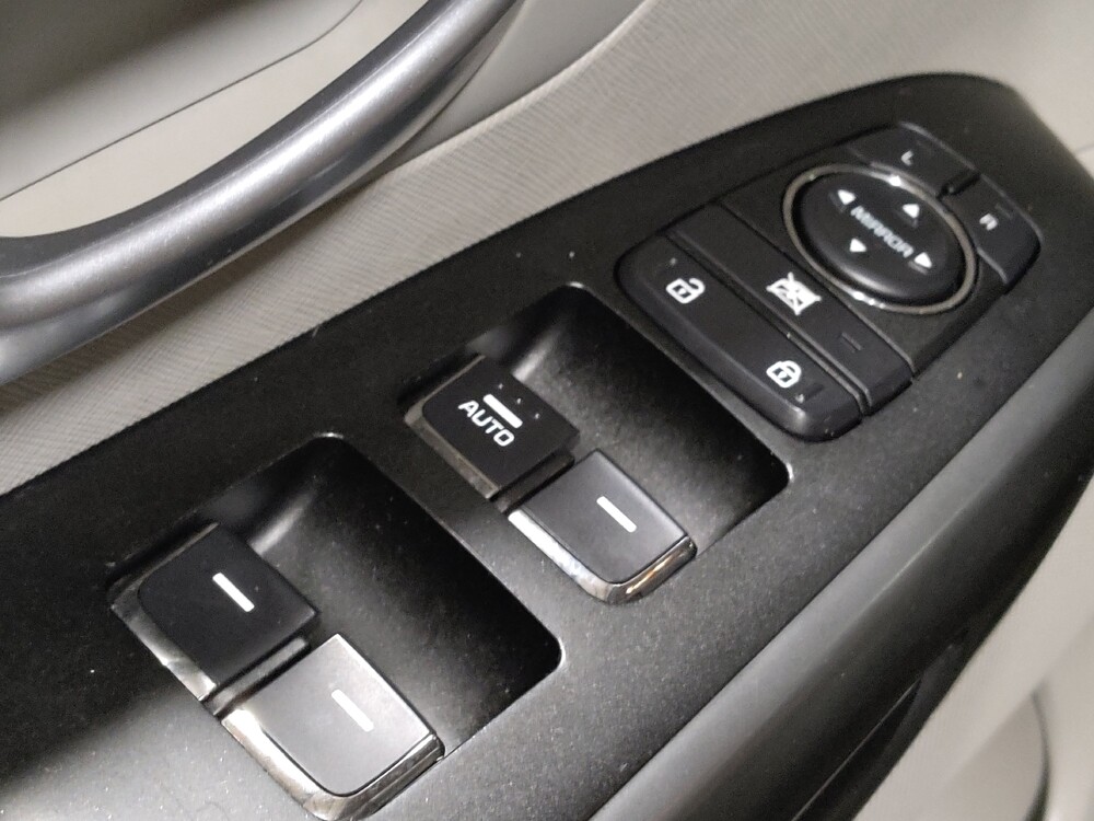 2020 Kia Sedona in Plano, TX 75074 - 18117980 27