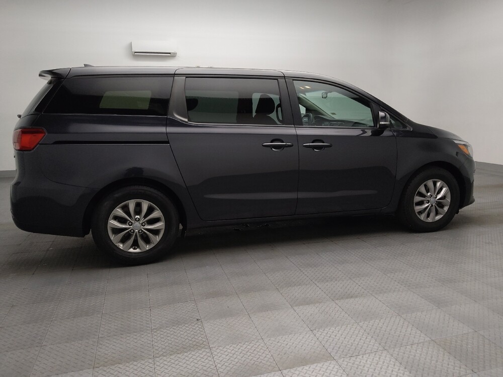 2020 Kia Sedona in Plano, TX 75074 - 18117980 10