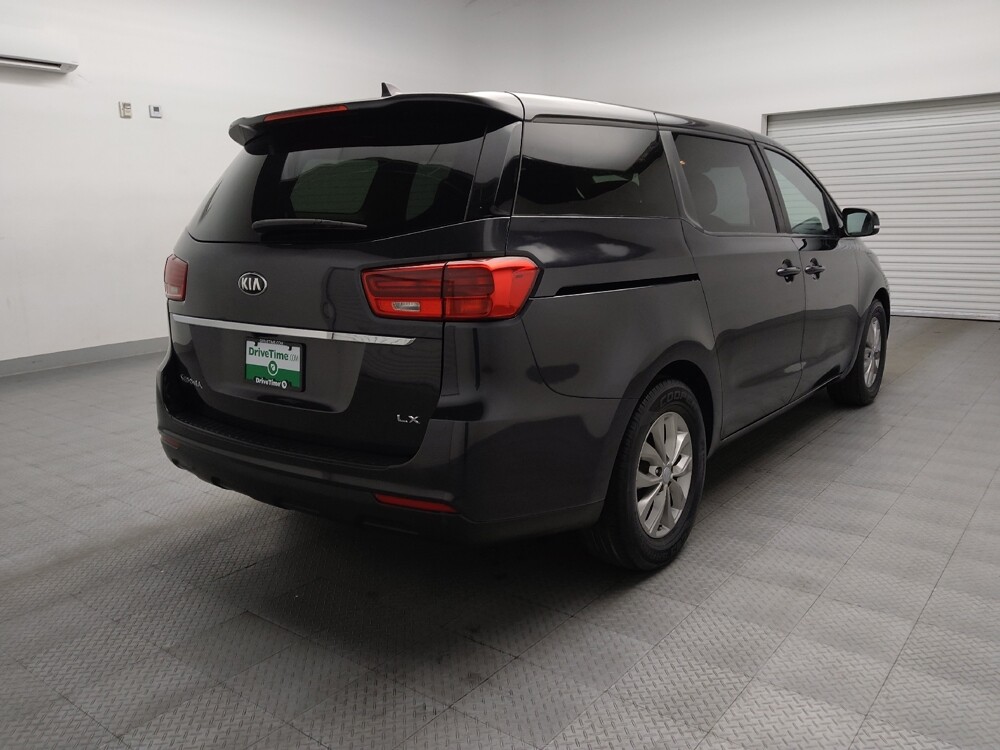 2020 Kia Sedona in Plano, TX 75074 - 18117980 9