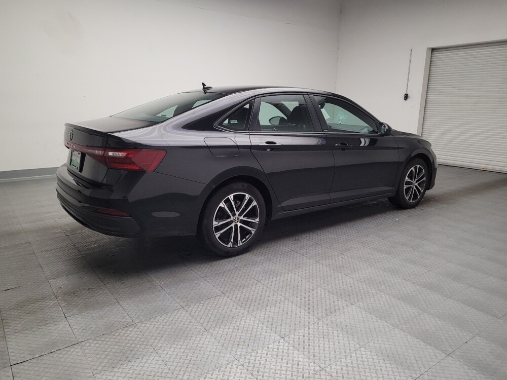 2025 Volkswagen Jetta in Torrance, CA 90504 - 18117983 10