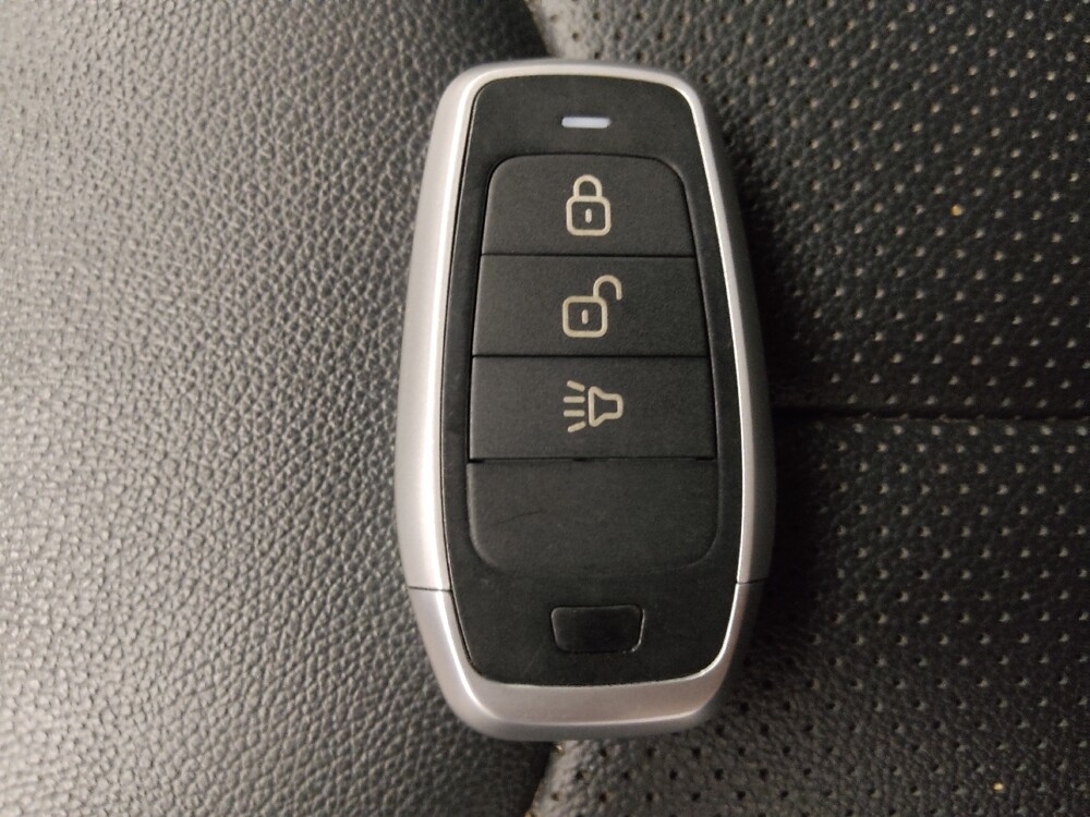 2023 Hyundai Santa Fe in Denver, CO 80012 - 18117987 32