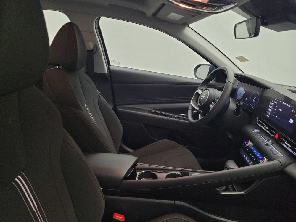 2025 Hyundai Elantra in Lexington, KY 40509 - 18117988 21