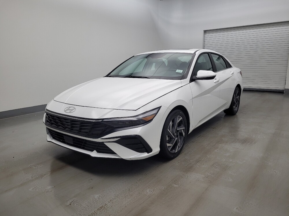 2025 Hyundai Elantra in Miamisburg, OH 45342 - 18117989 2