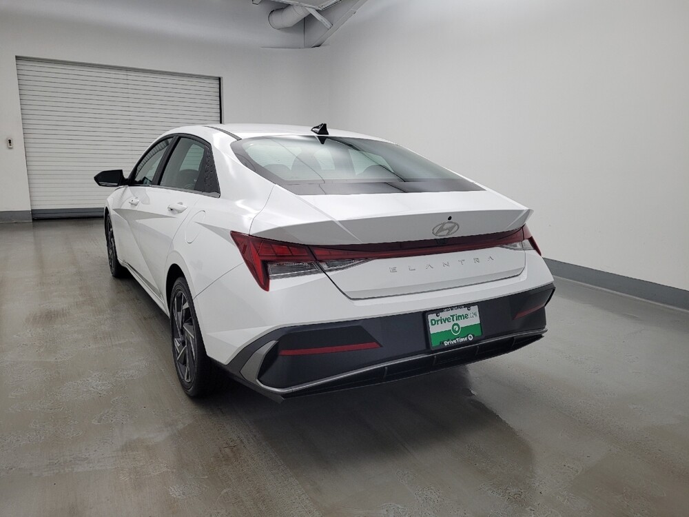 2025 Hyundai Elantra in Miamisburg, OH 45342 - 18117989 6
