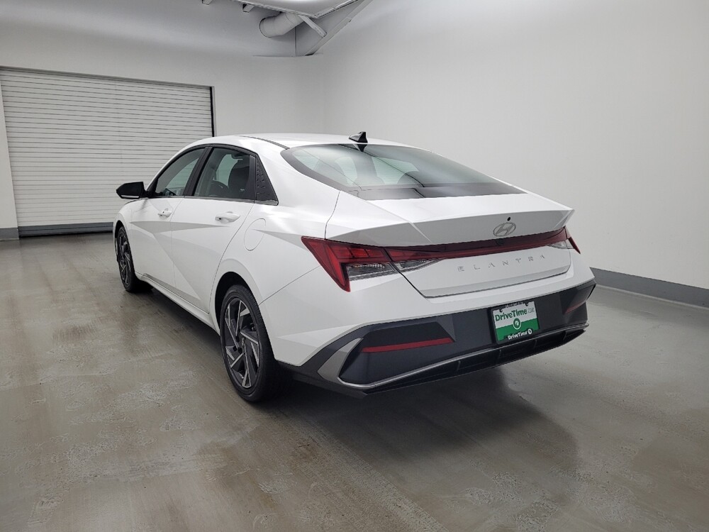 2025 Hyundai Elantra in Miamisburg, OH 45342 - 18117989 5