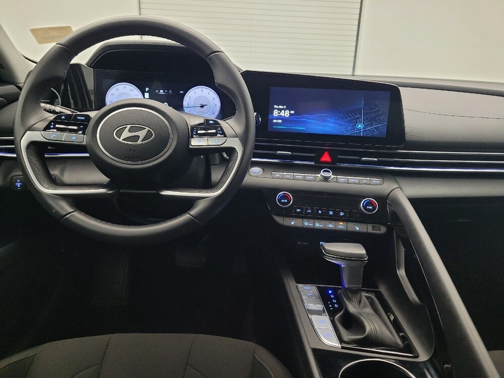 2025 Hyundai Elantra in Miamisburg, OH 45342 - 18117989 22