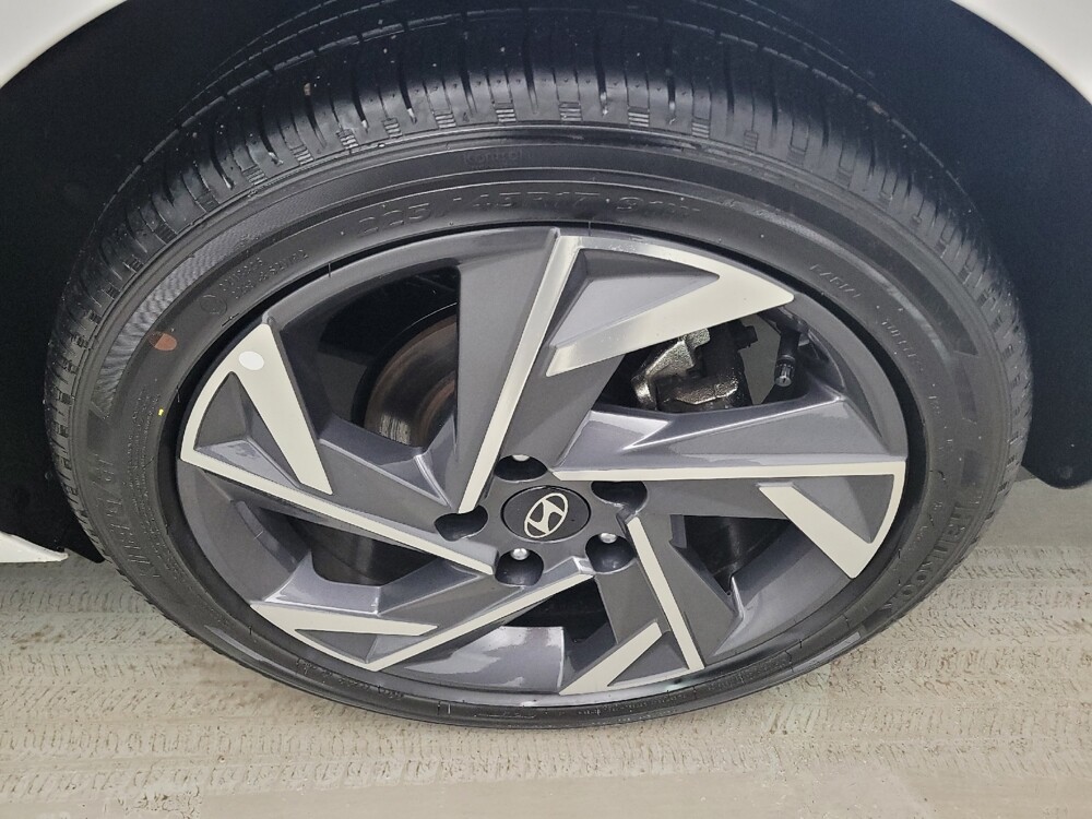 2025 Hyundai Elantra in Miamisburg, OH 45342 - 18117989 31