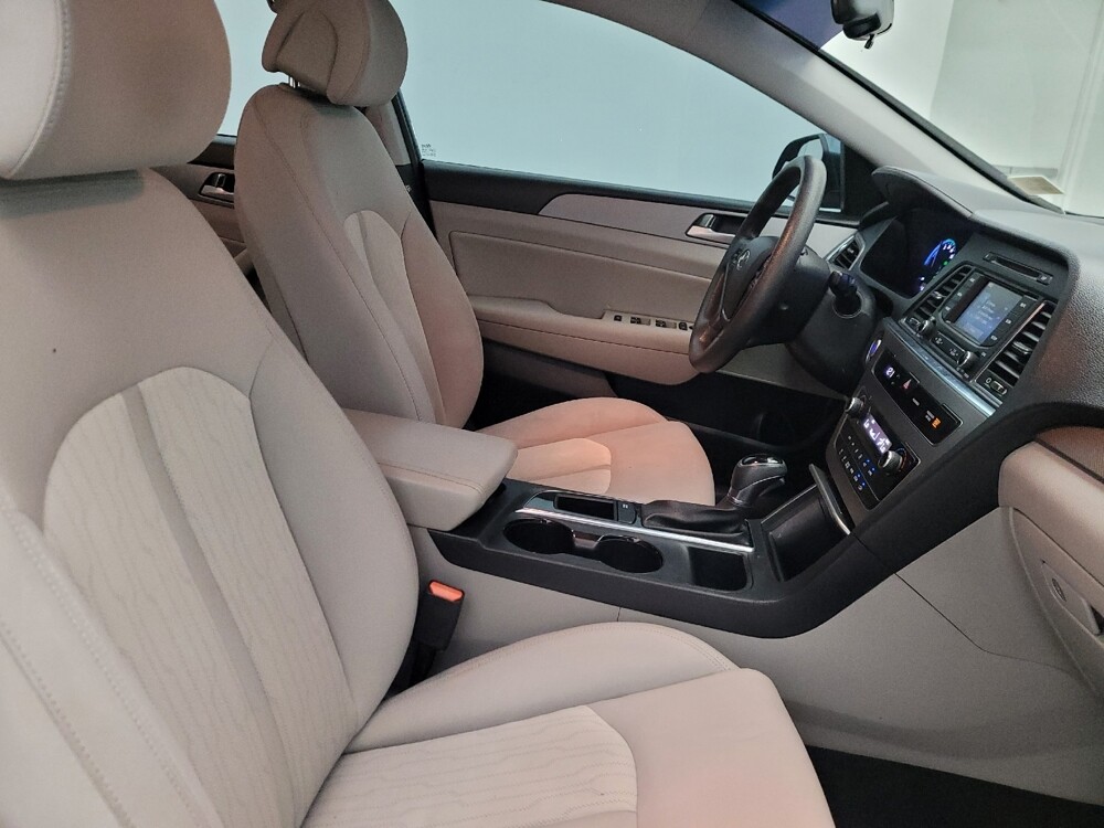 2016 Hyundai Sonata in Glendale, AZ 85301 - 18117990 21