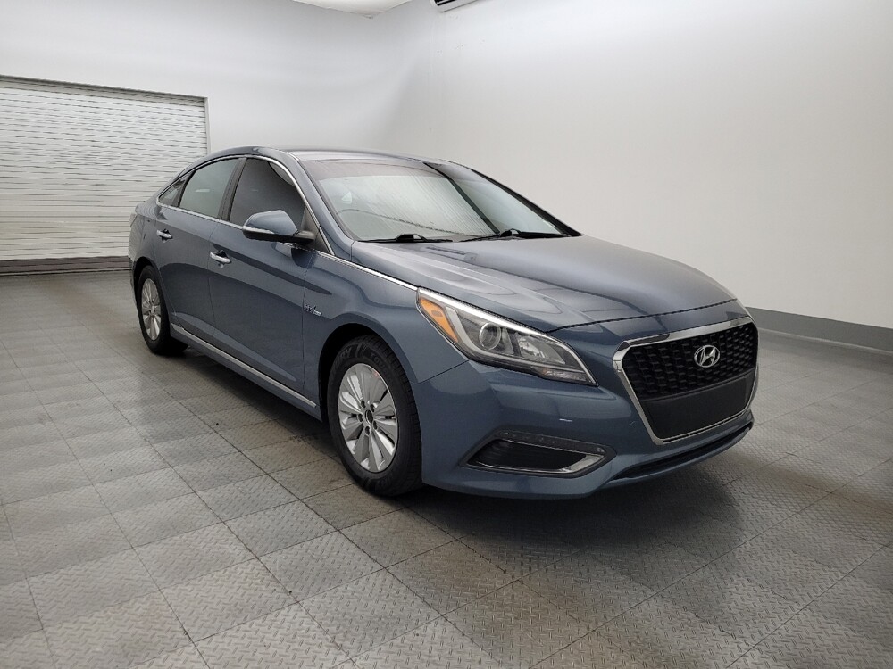 2016 Hyundai Sonata in Glendale, AZ 85301 - 18117990 13
