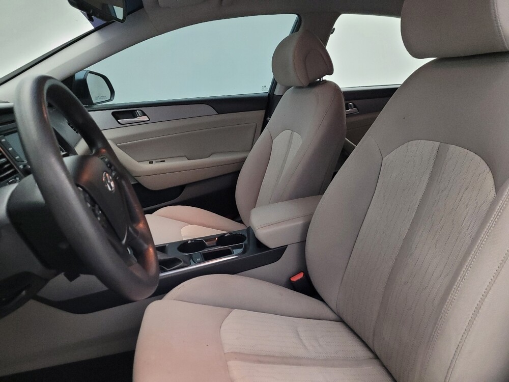 2016 Hyundai Sonata in Glendale, AZ 85301 - 18117990 17