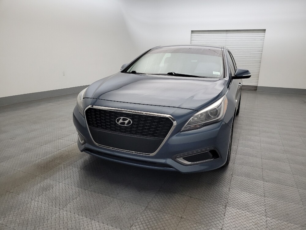 2016 Hyundai Sonata in Glendale, AZ 85301 - 18117990 15