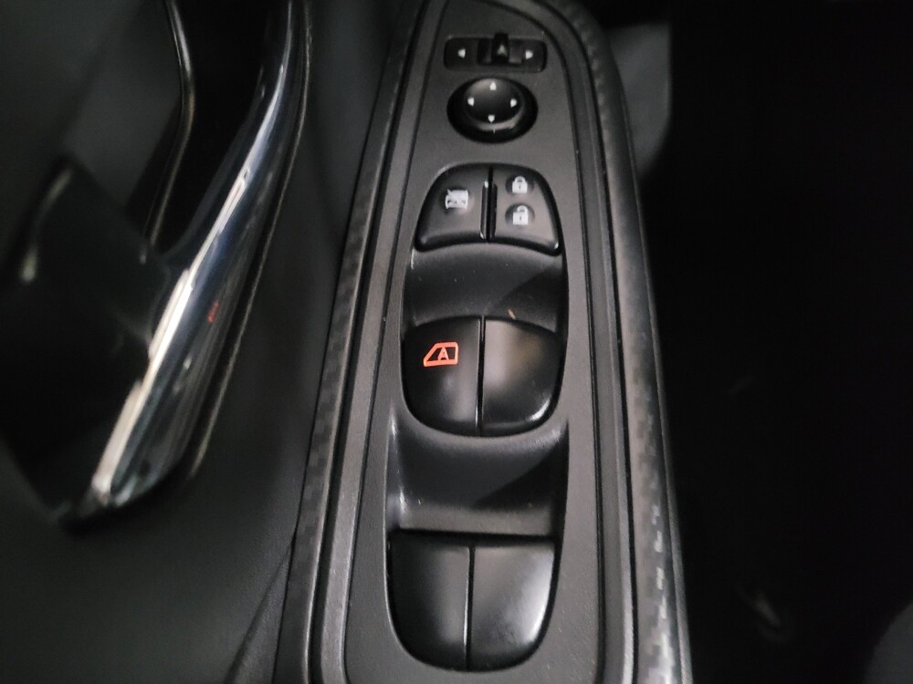 2025 Nissan Versa in Union City, GA 30291 - 18117996 27