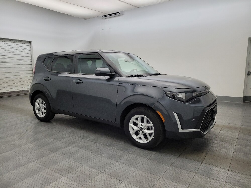 2025 Kia Soul in Albuquerque, NM 87123 - 18118006 11