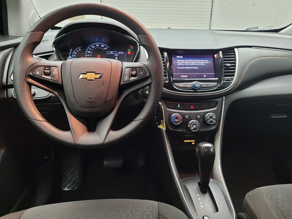 2020 Chevrolet Trax in Grand Rapids, MI 49508 - 18118014 22