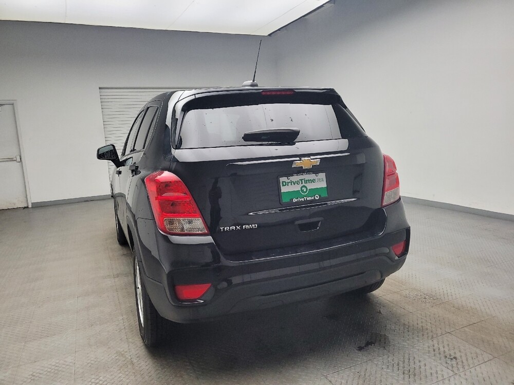 2020 Chevrolet Trax in Grand Rapids, MI 49508 - 18118014 6