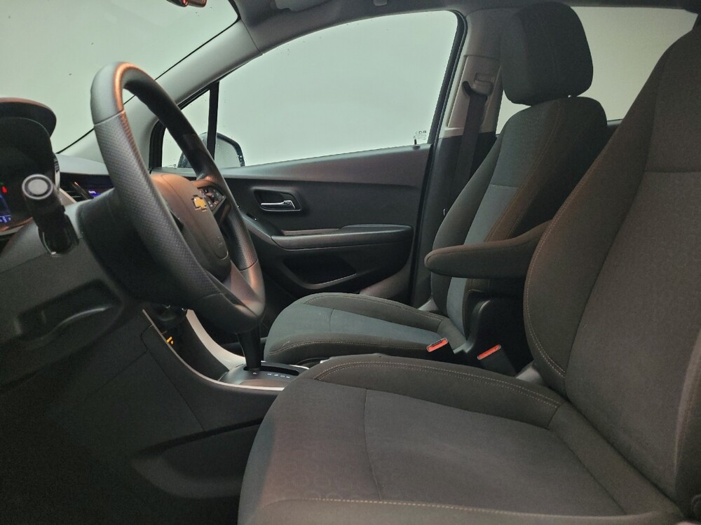 2020 Chevrolet Trax in Grand Rapids, MI 49508 - 18118014 17