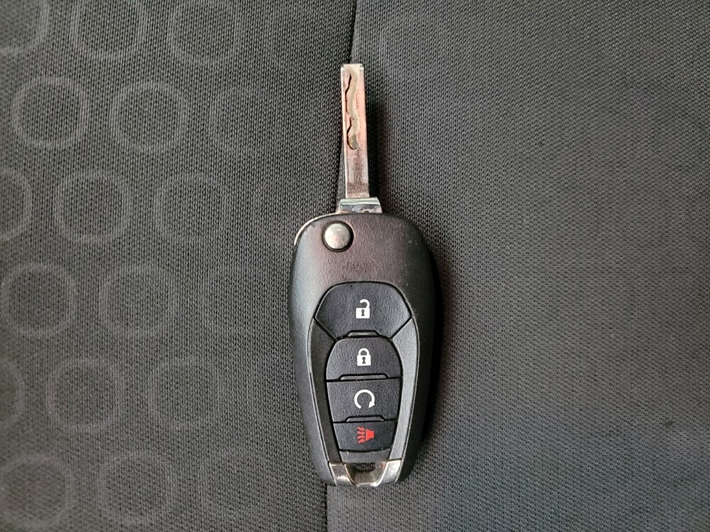 2020 Chevrolet Trax in Grand Rapids, MI 49508 - 18118014 32