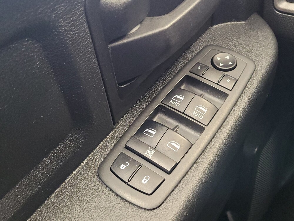 2021 RAM 1500 in Louisville, KY 40258 - 18118015 27