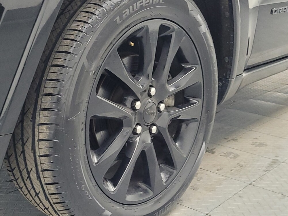 2020 Jeep Grand Cherokee in Memphis, TN 38128 - 18118019 31