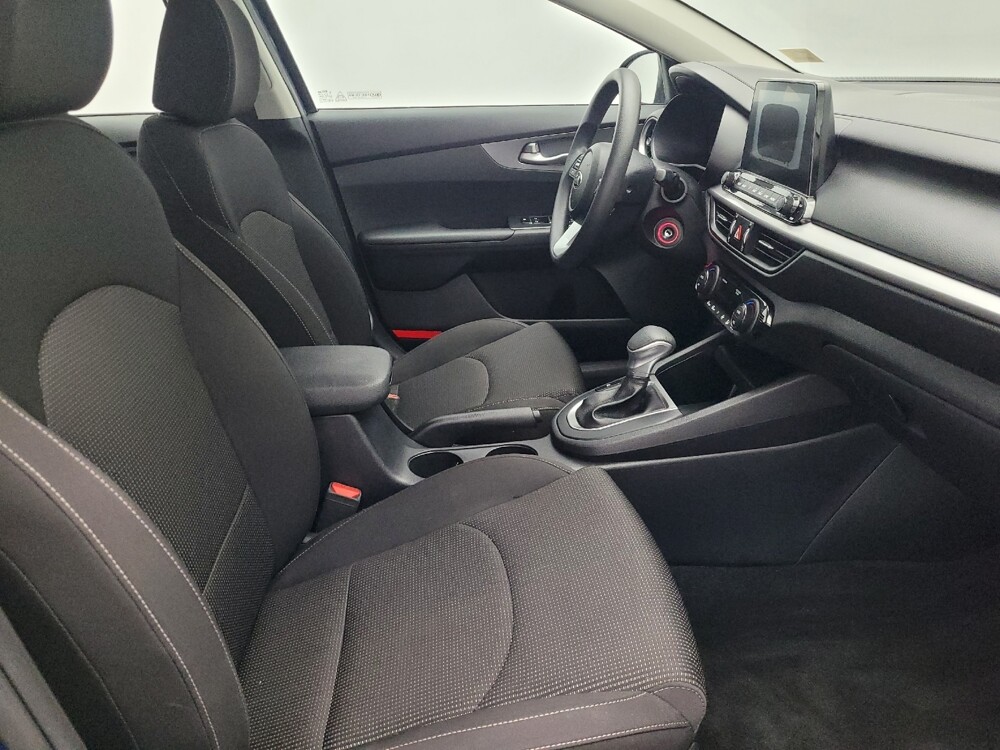 2019 Kia Forte in Gainesville, FL 32609 - 18118026 21